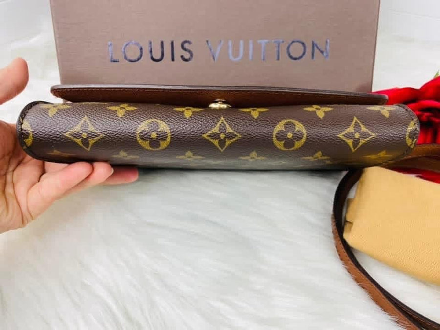 Vintage Monogram Pochette Bordeaux Bag