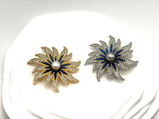 “Eilish” BROOCH with Centered Fresh Water Pearl