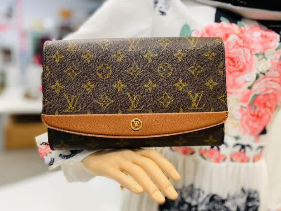 Vintage Monogram Pochette Bordeaux Bag