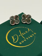 Clover White Gold Earrings -15mm