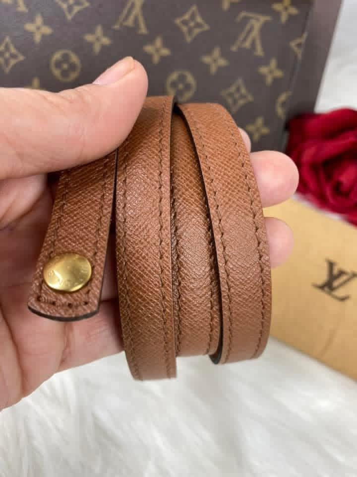 Vintage Monogram Pochette Bordeaux Bag
