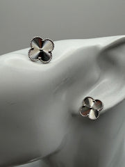 Clover White Gold Earrings -15mm