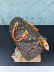 SPEEDY 30 Monogram