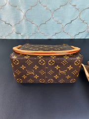Looping Monogram Hand Bag