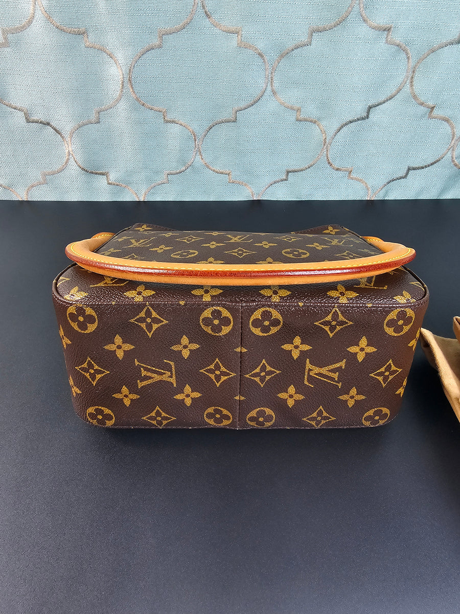 Looping Monogram Hand Bag