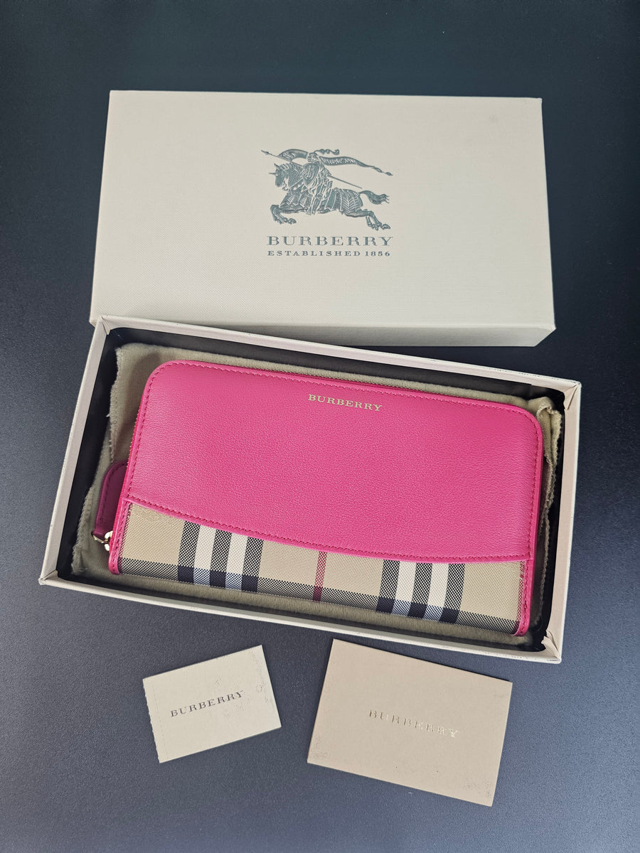 Burberry  Zippy Long Wallet
