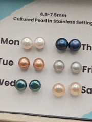 6 Days Pearl Stud Earrings