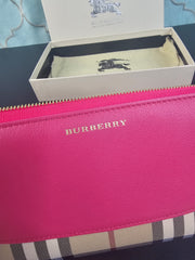 Burberry  Zippy Long Wallet