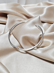 PLAIN WHITEGOLD BANGLE