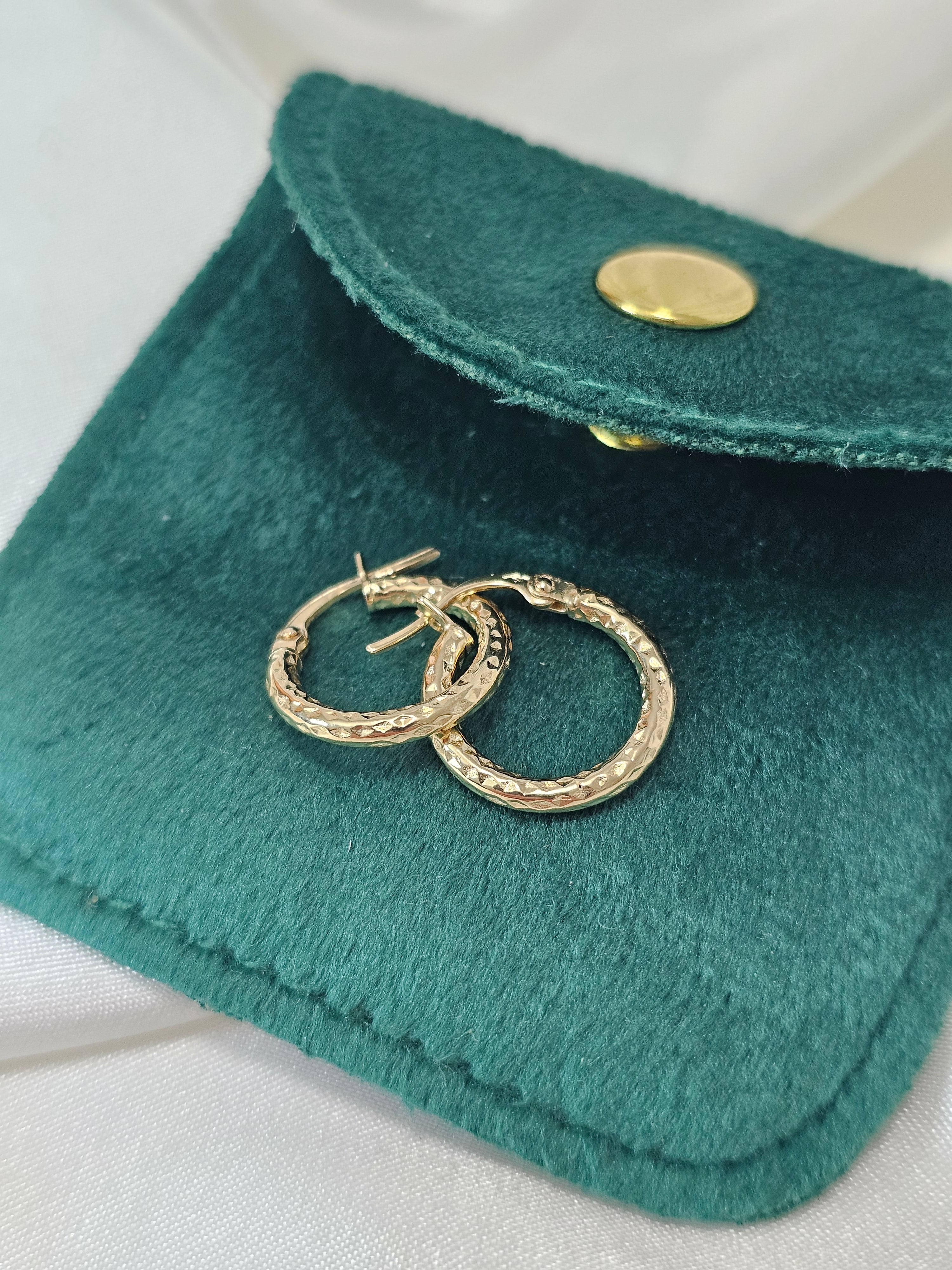 Huggies Pattern Loop Earring