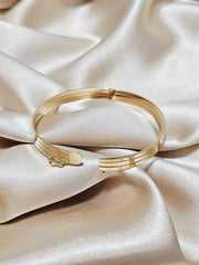 LOVE BANGLE