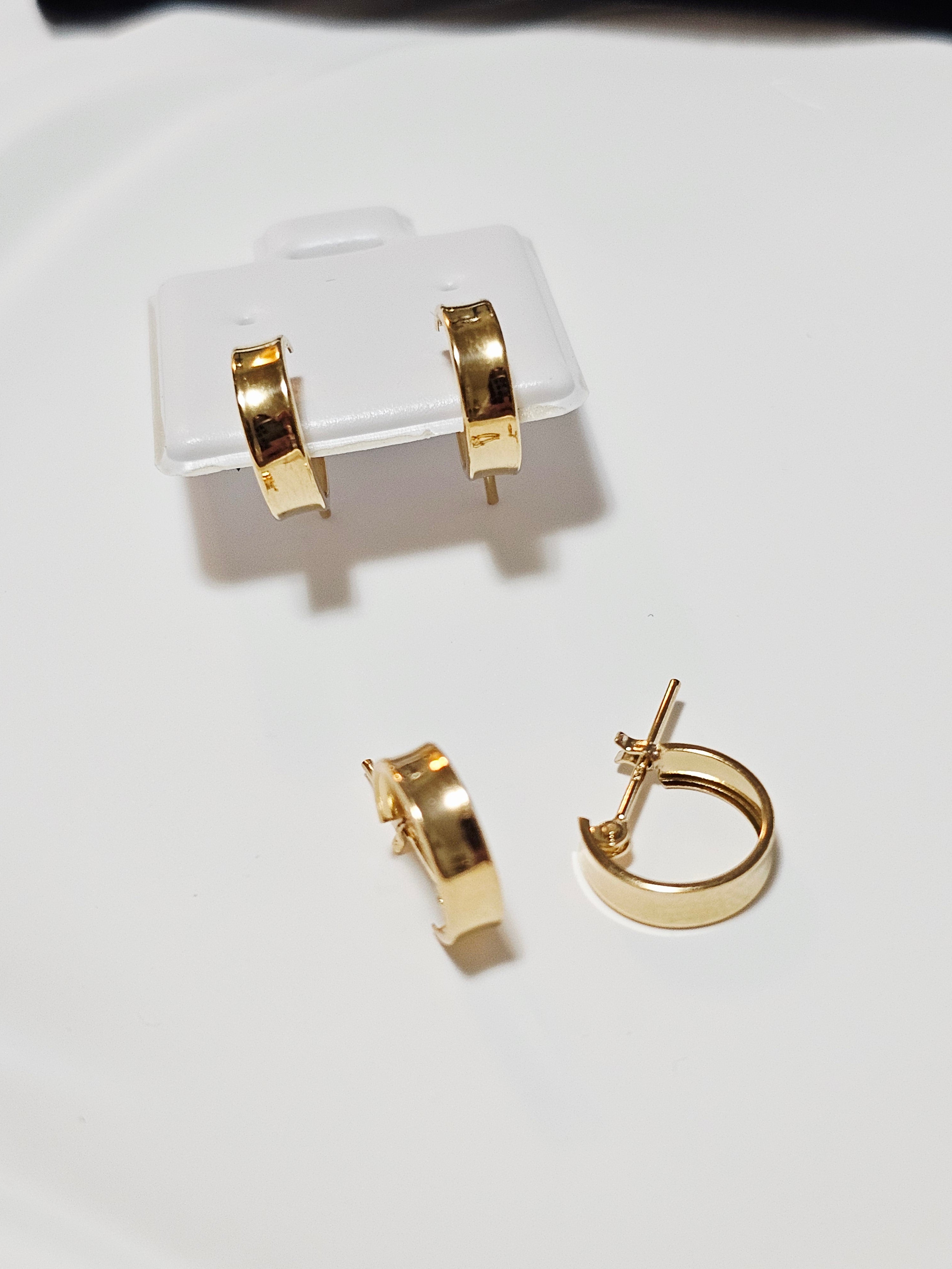 JAPAN SMALL DOME EARRING (Copy)