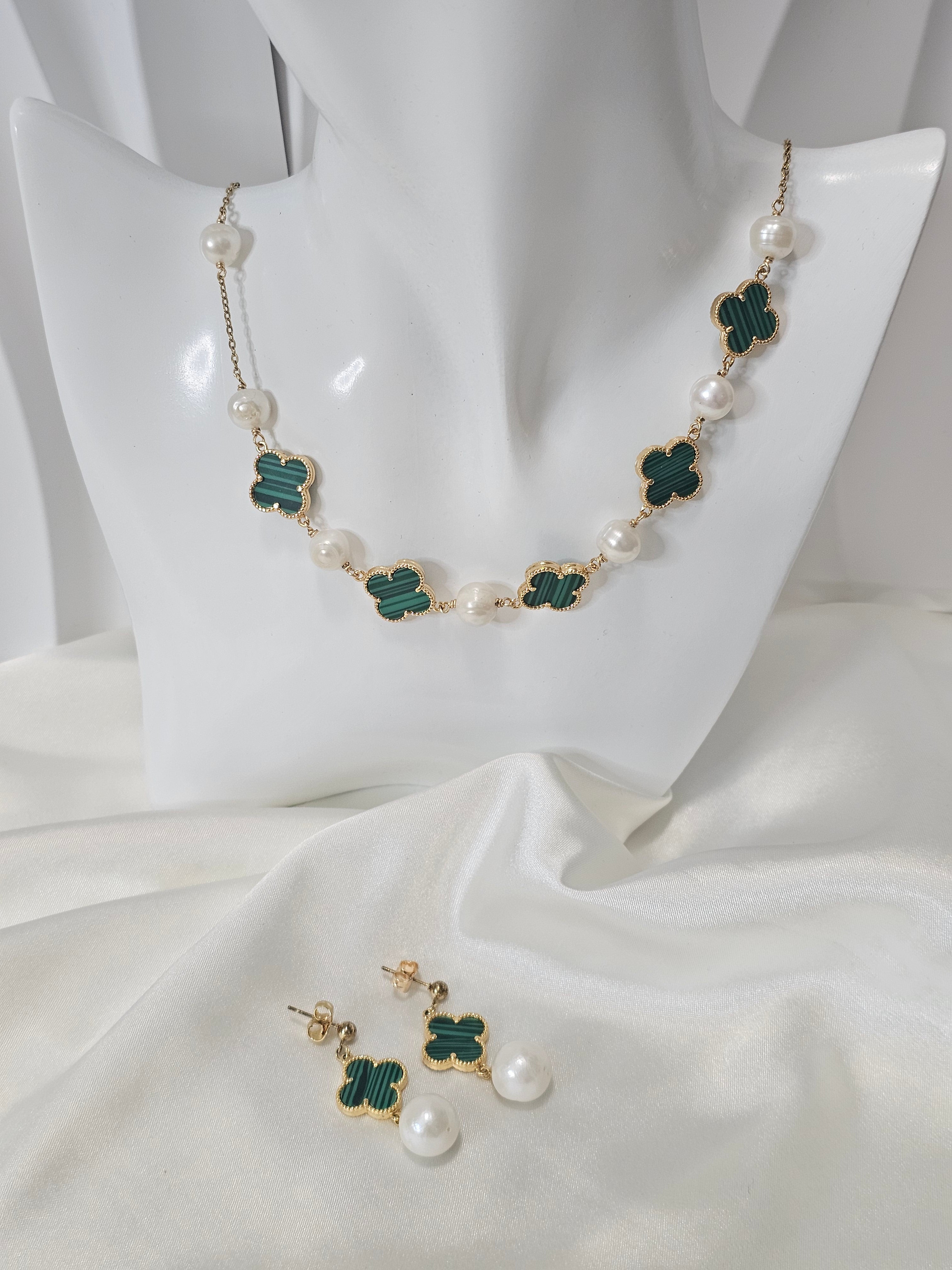 Clover with Fresh Water Pearls Station Set