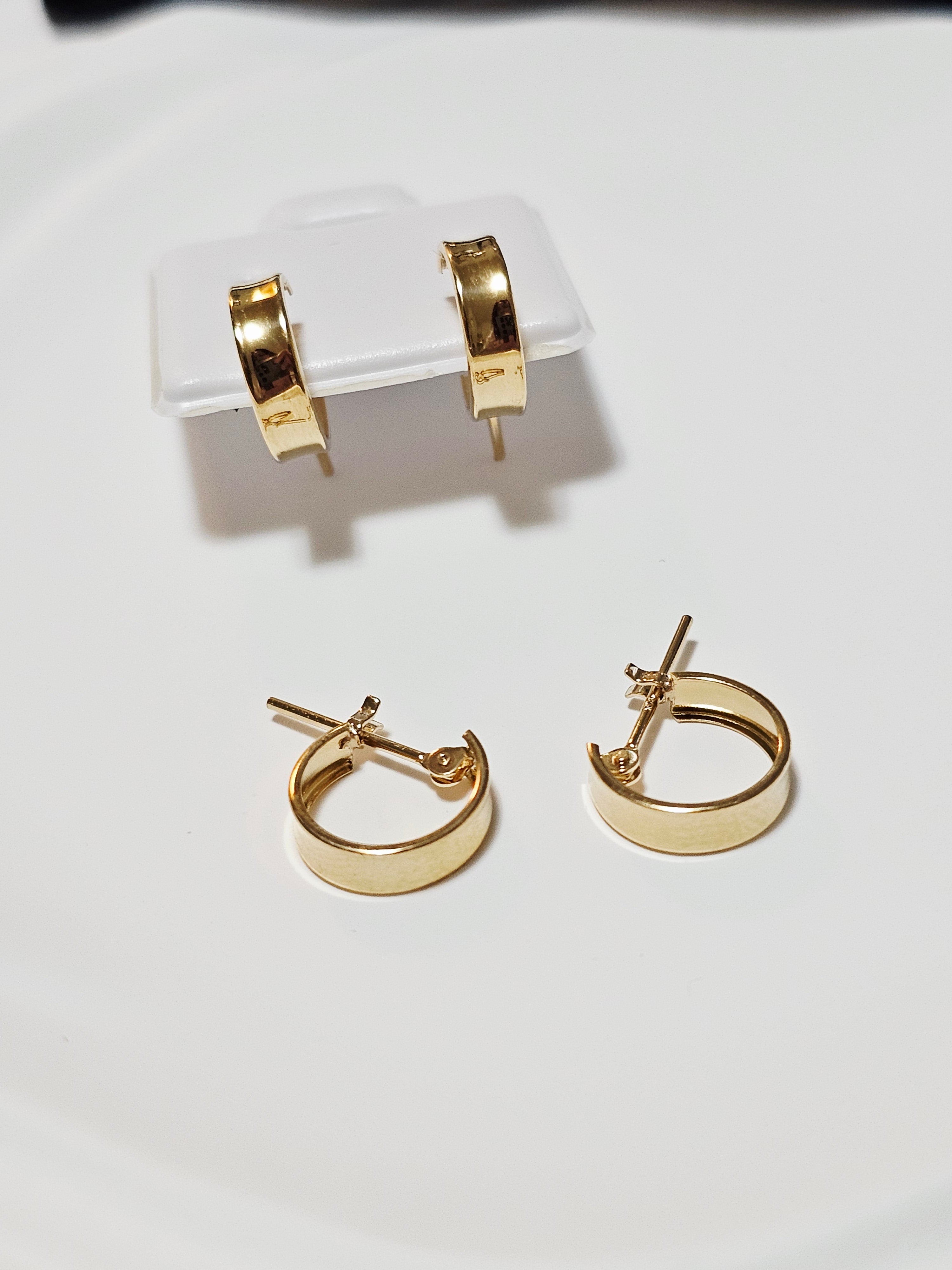 JAPAN SMALL DOME EARRING (Copy)