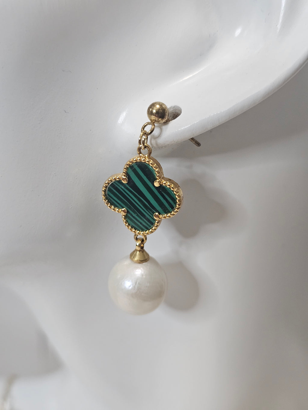 Clover with Fresh Water Pearls Station Set