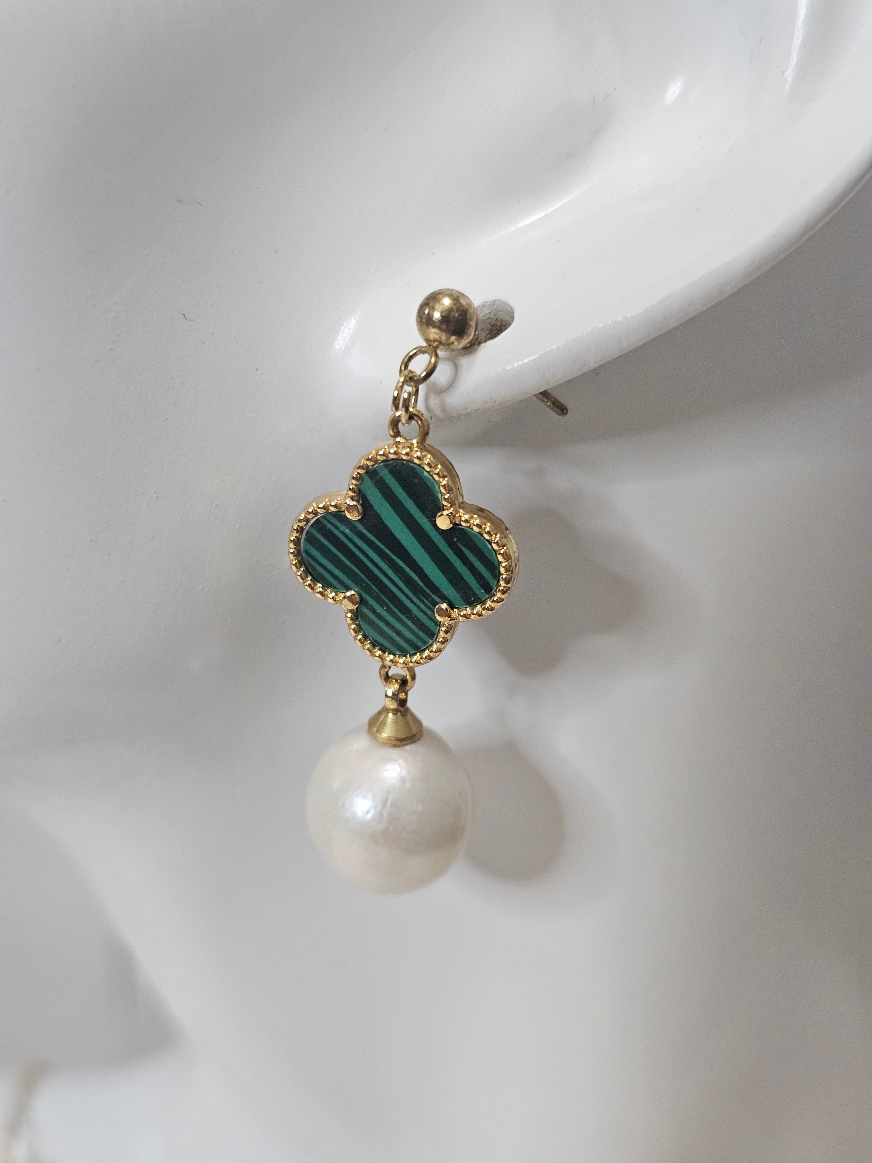 Clover with Fresh Water Pearls Station Set