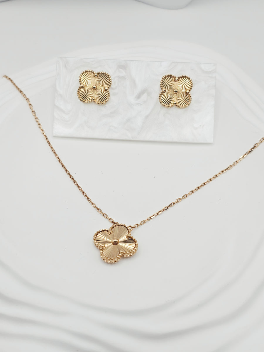 Clover Set Neacklace & Earrings