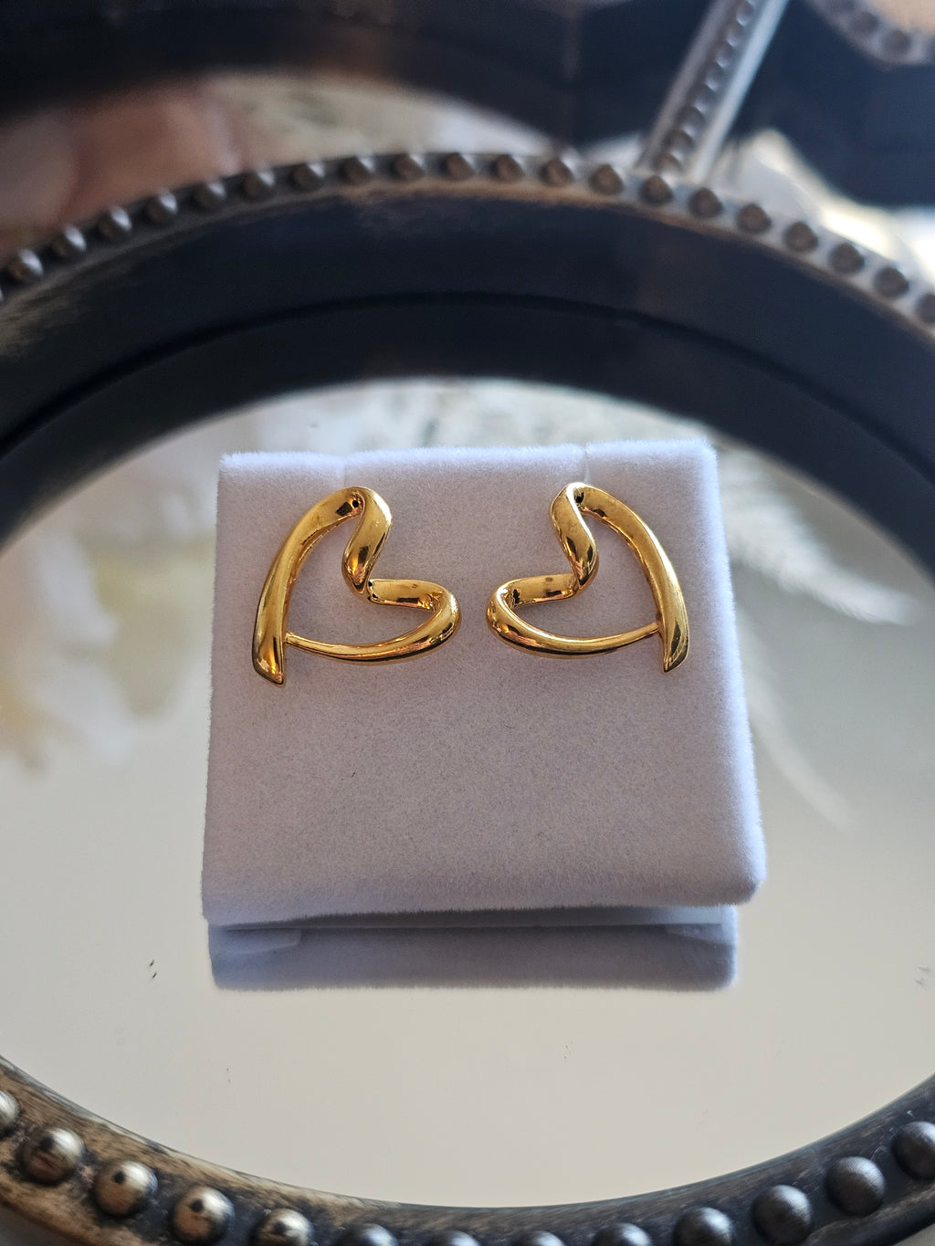 Happy Heart Stud Earring