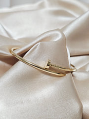 NAIL BANGLE