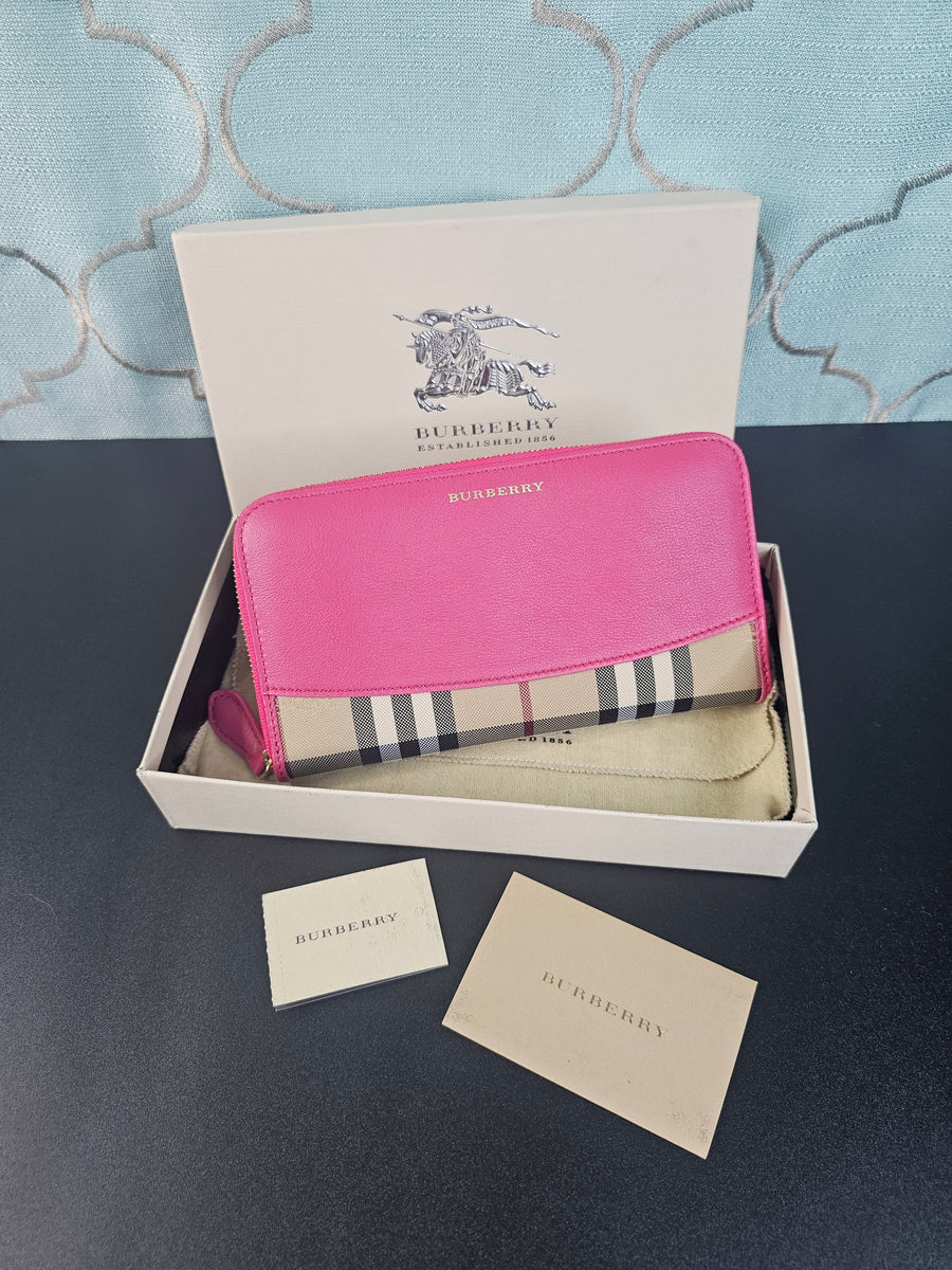 Burberry  Zippy Long Wallet