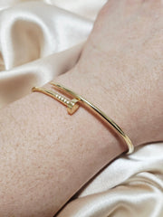NAIL BANGLE