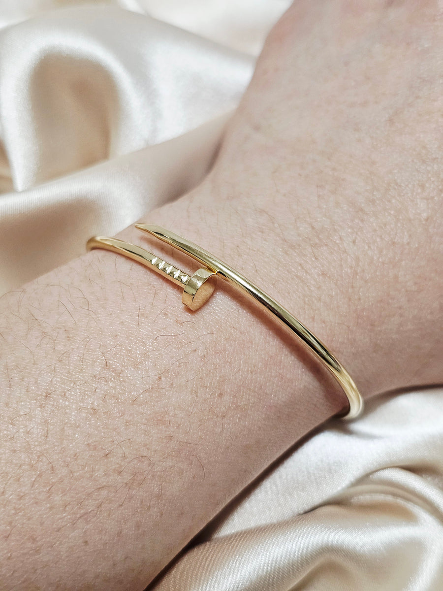 NAIL BANGLE