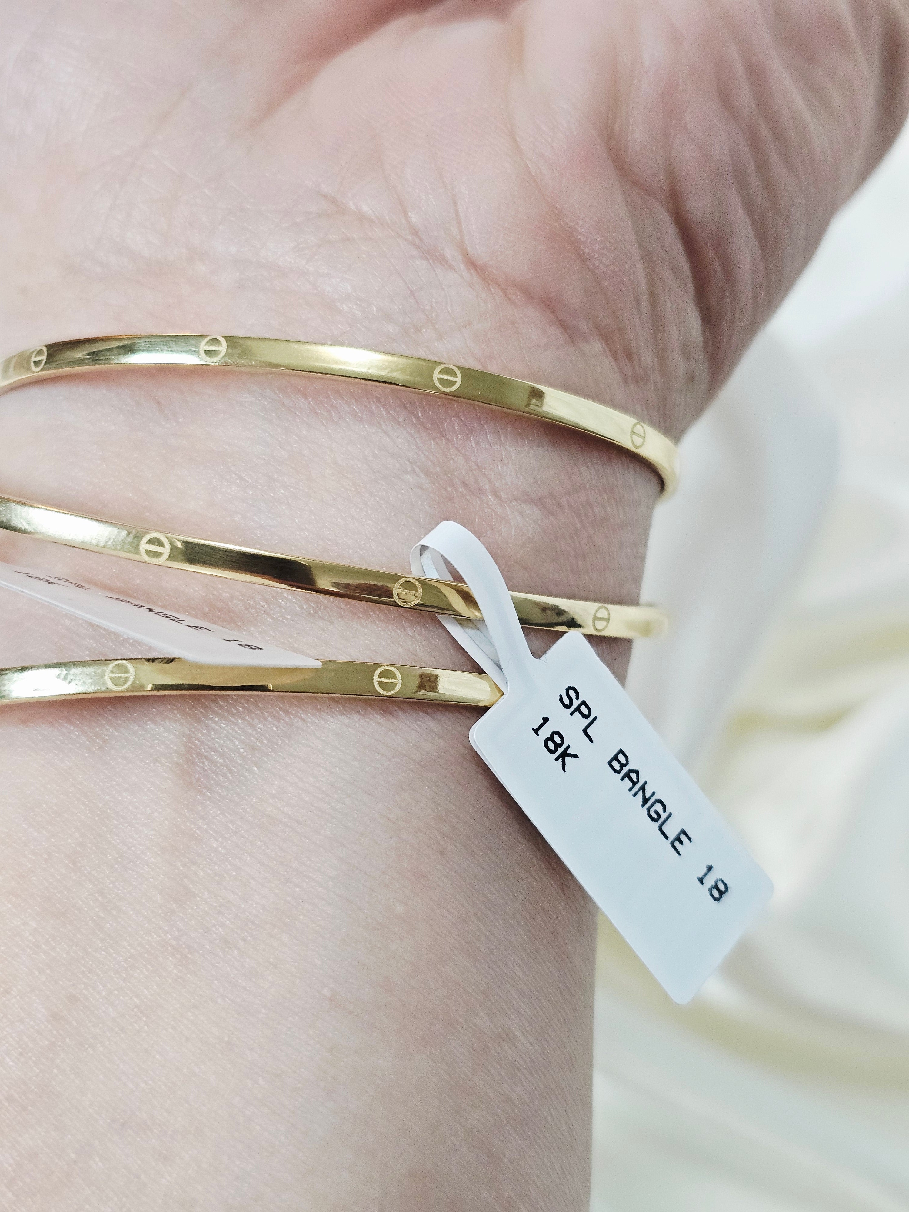 Thin Love Bangle