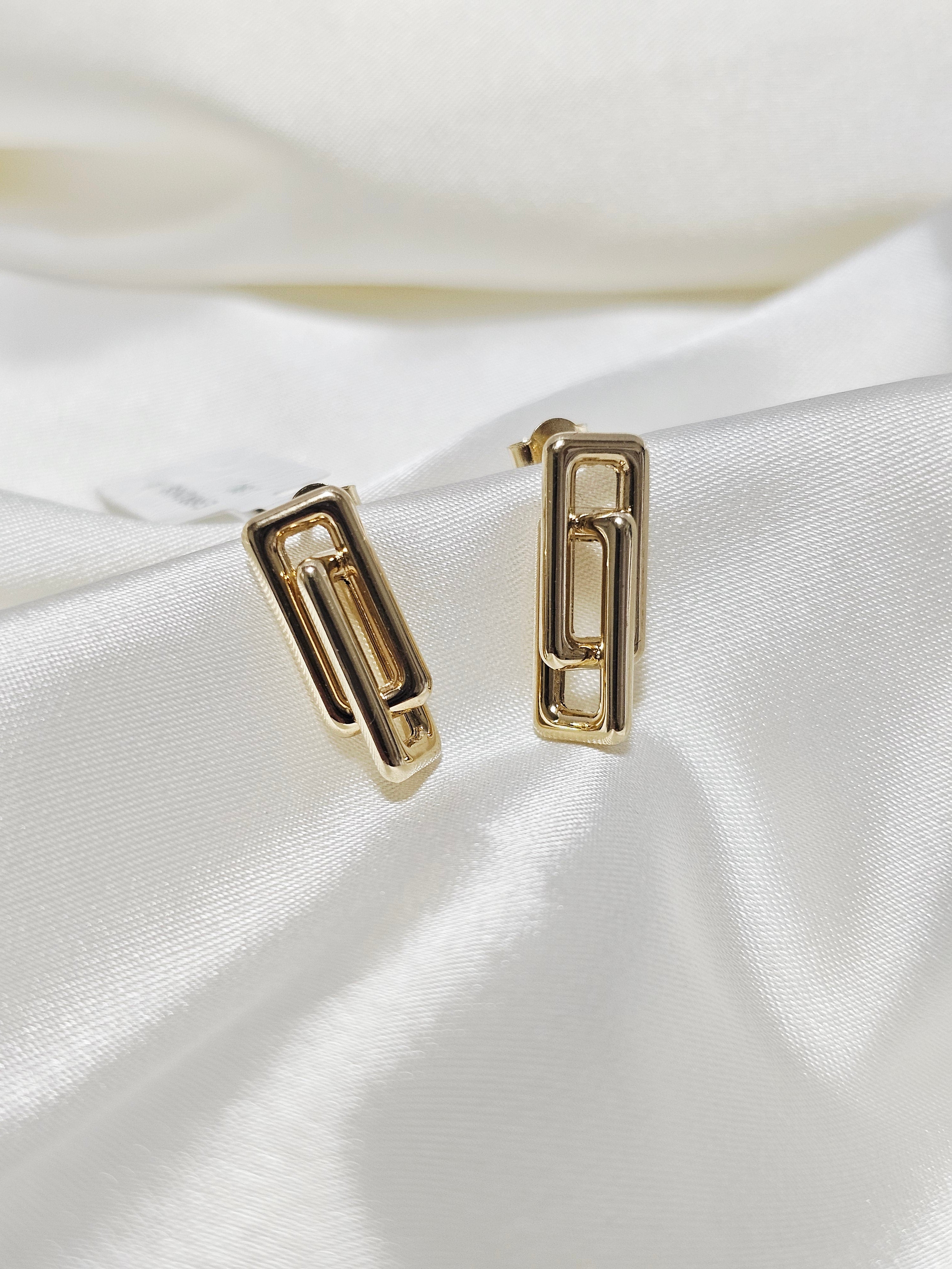 BOTTEGA STUD EARRING