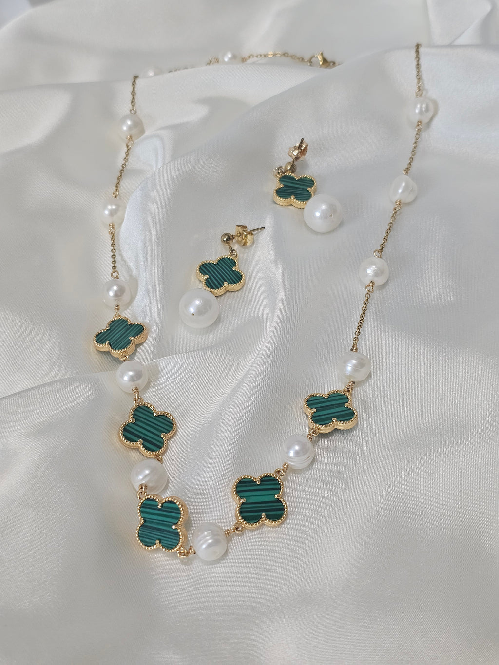 Clover with Fresh Water Pearls Station Set