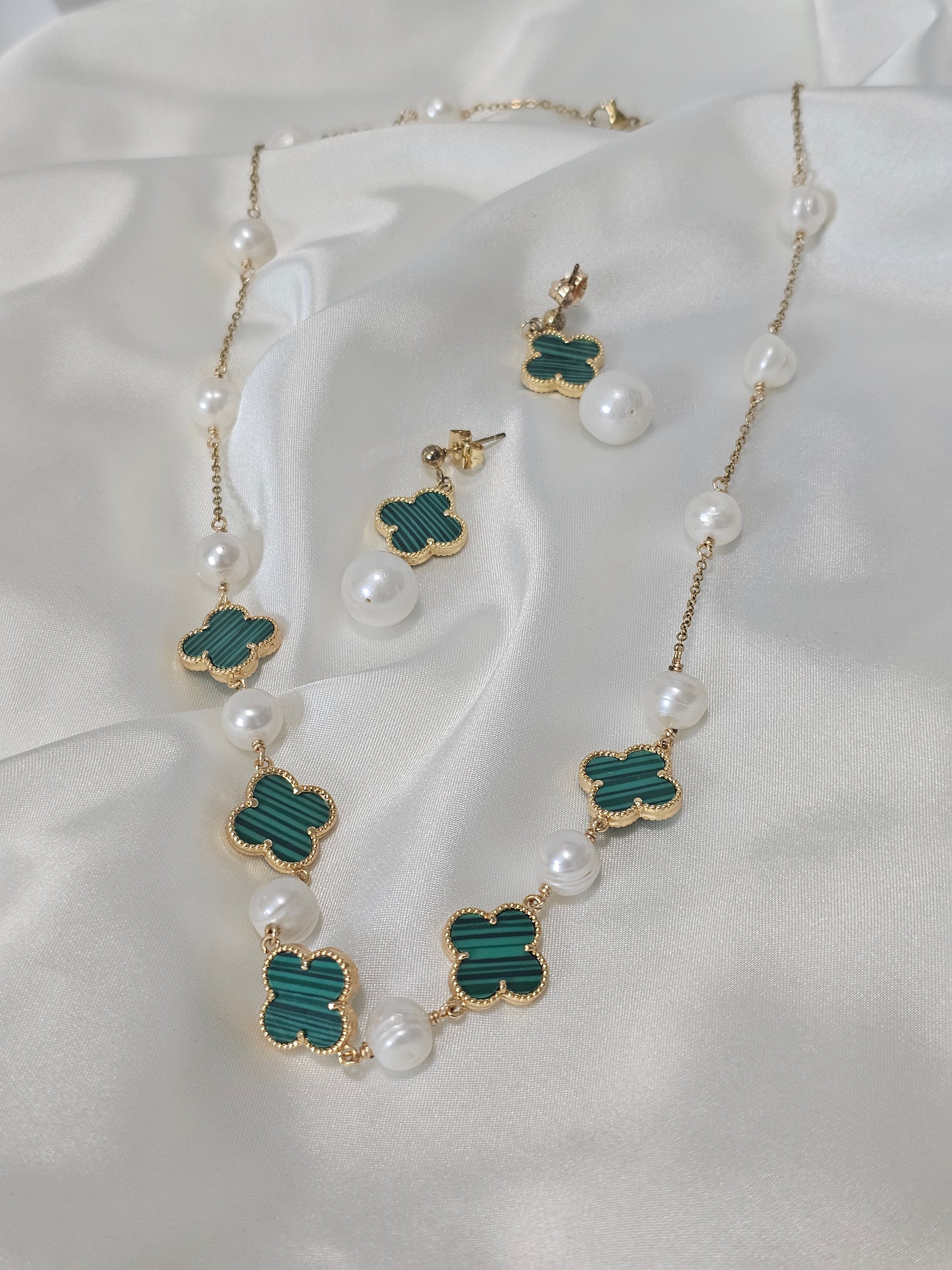 Clover with Fresh Water Pearls Station Set
