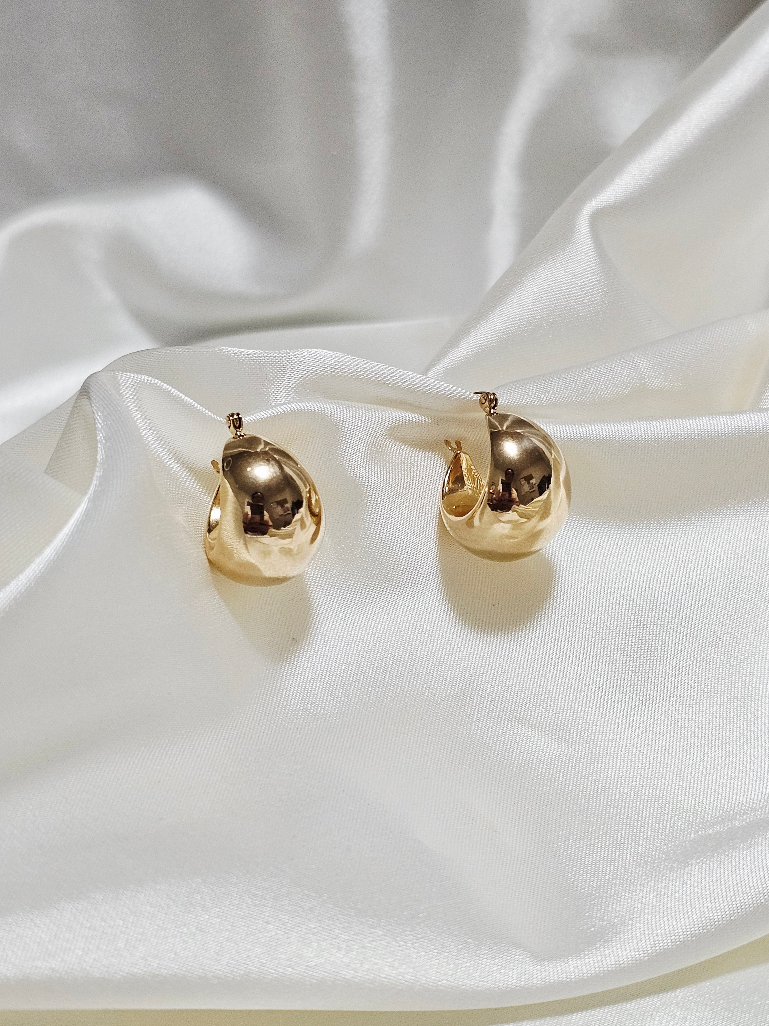 Small Chunky Loop Earring