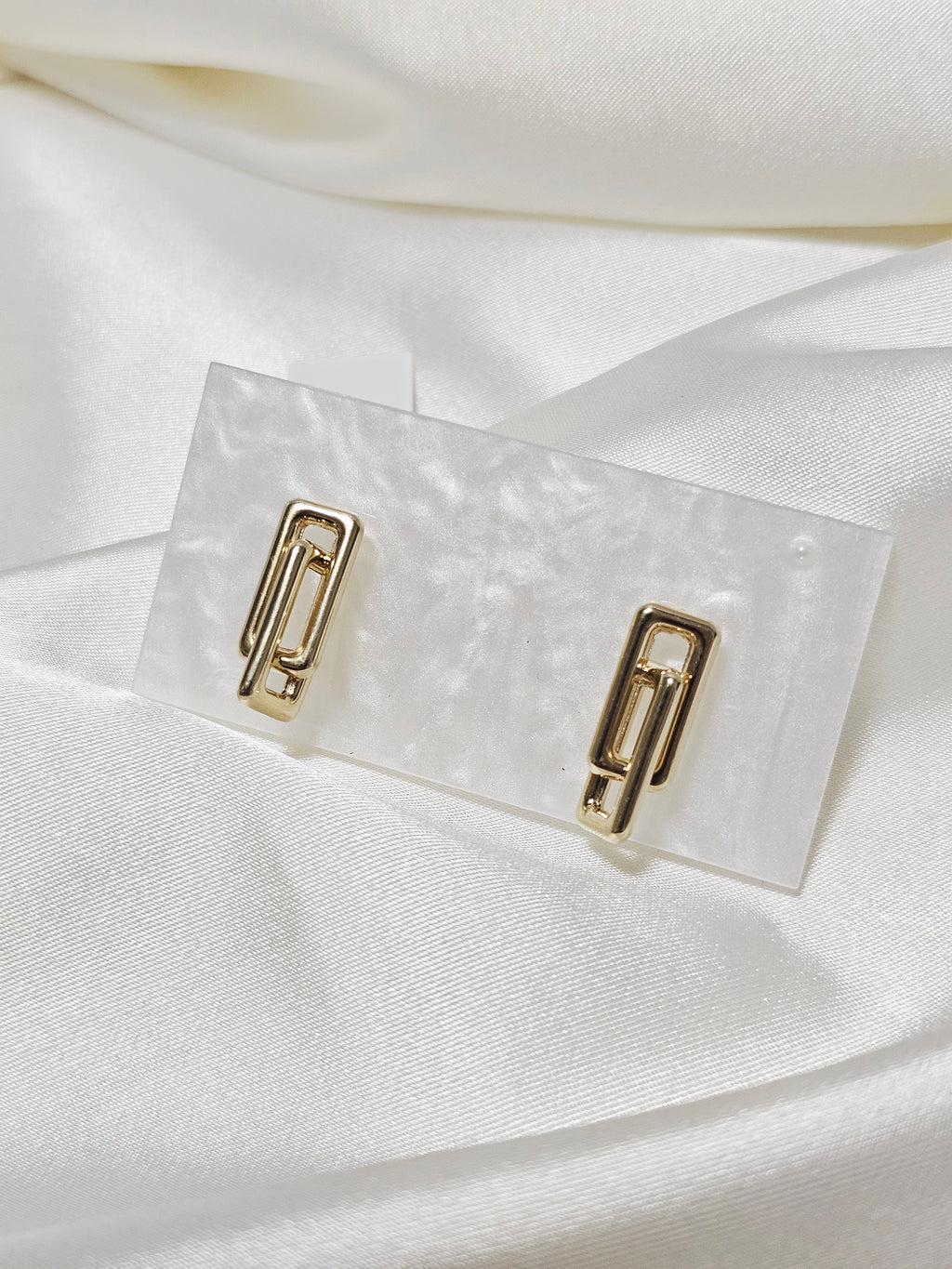 BOTTEGA STUD EARRING