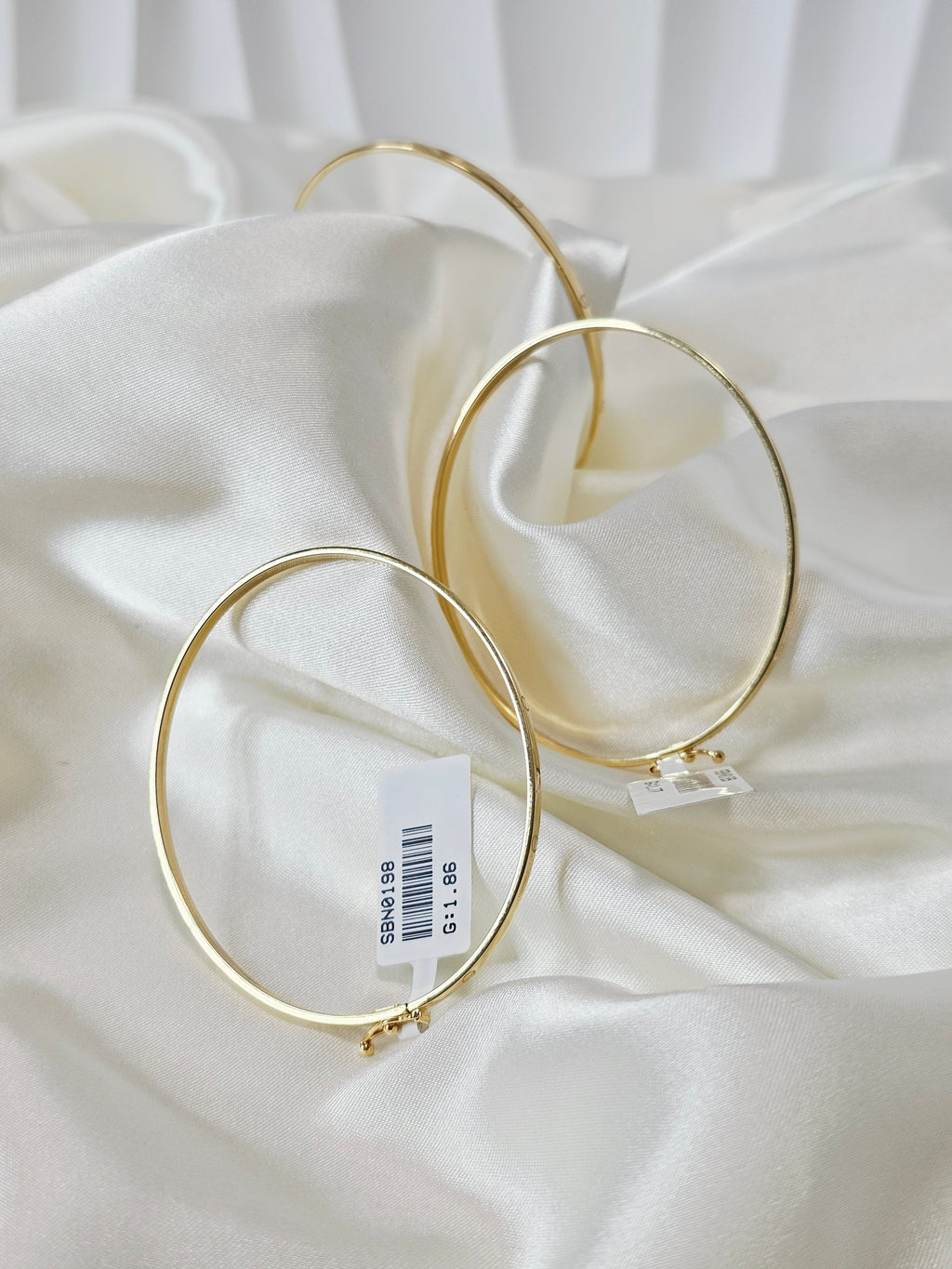 Thin Love Bangle