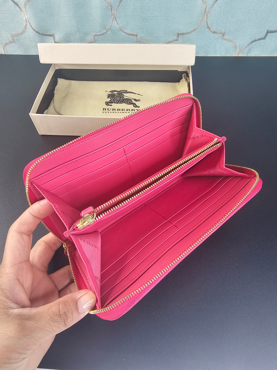 Burberry  Zippy Long Wallet