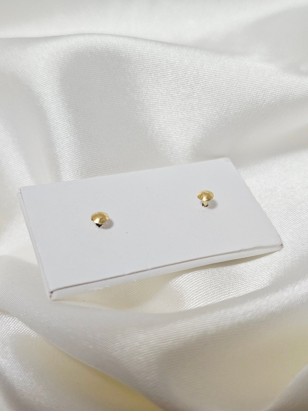 BALL SCREW TYPE EARRING