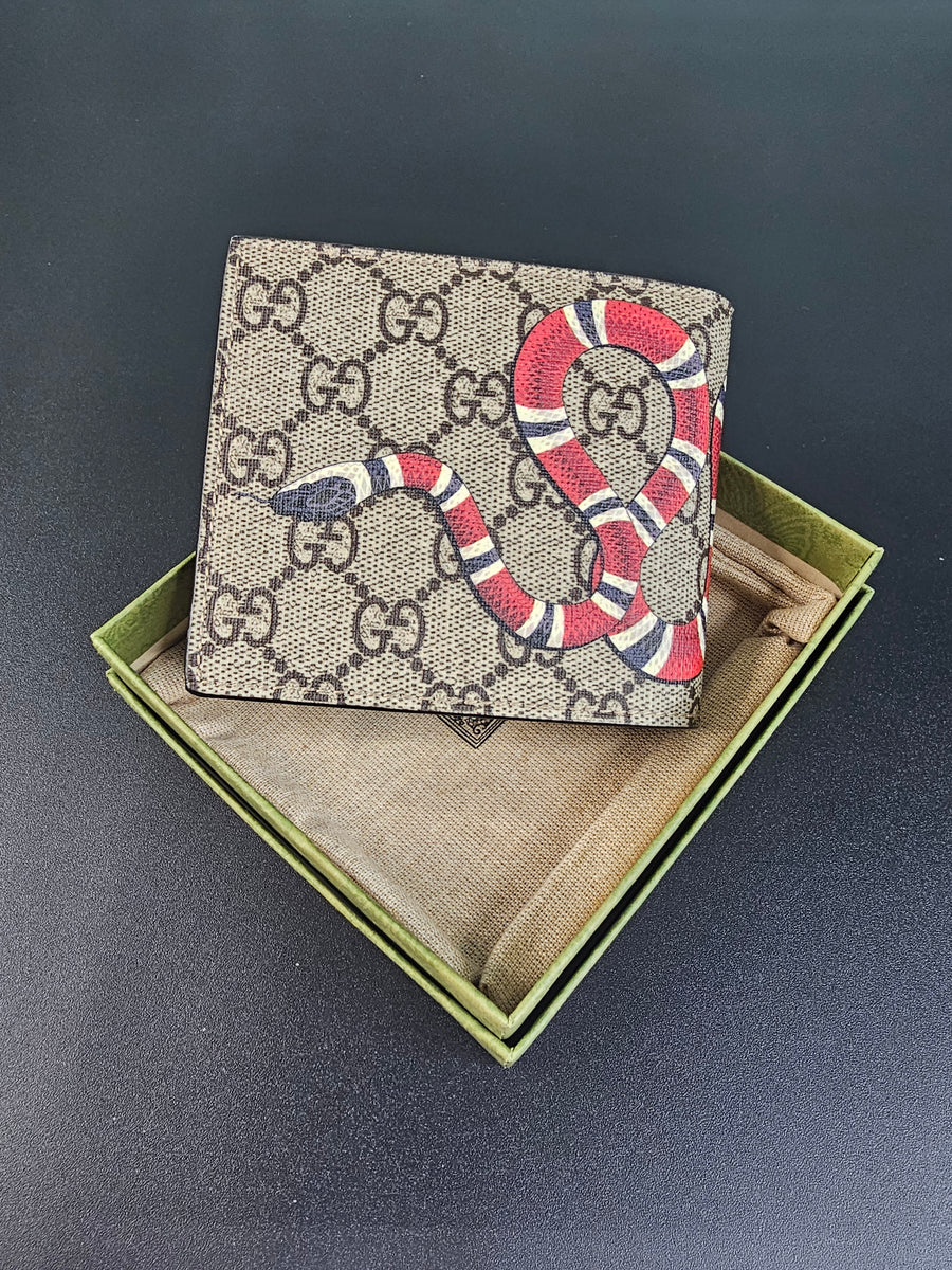 GUCCI  BI-FOLD WALLET GG SUPREME KINGSNAKE