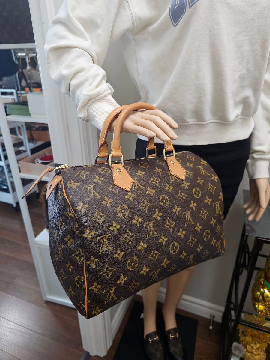 SPEEDY 30 Monogram
