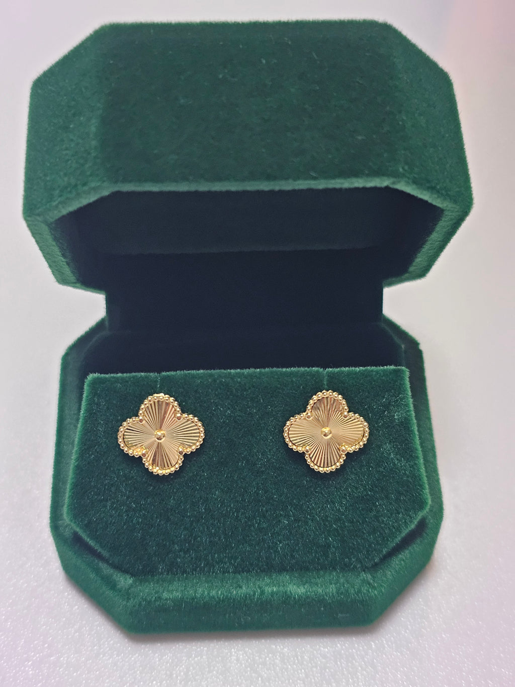 Clover Stud Earring 12mm